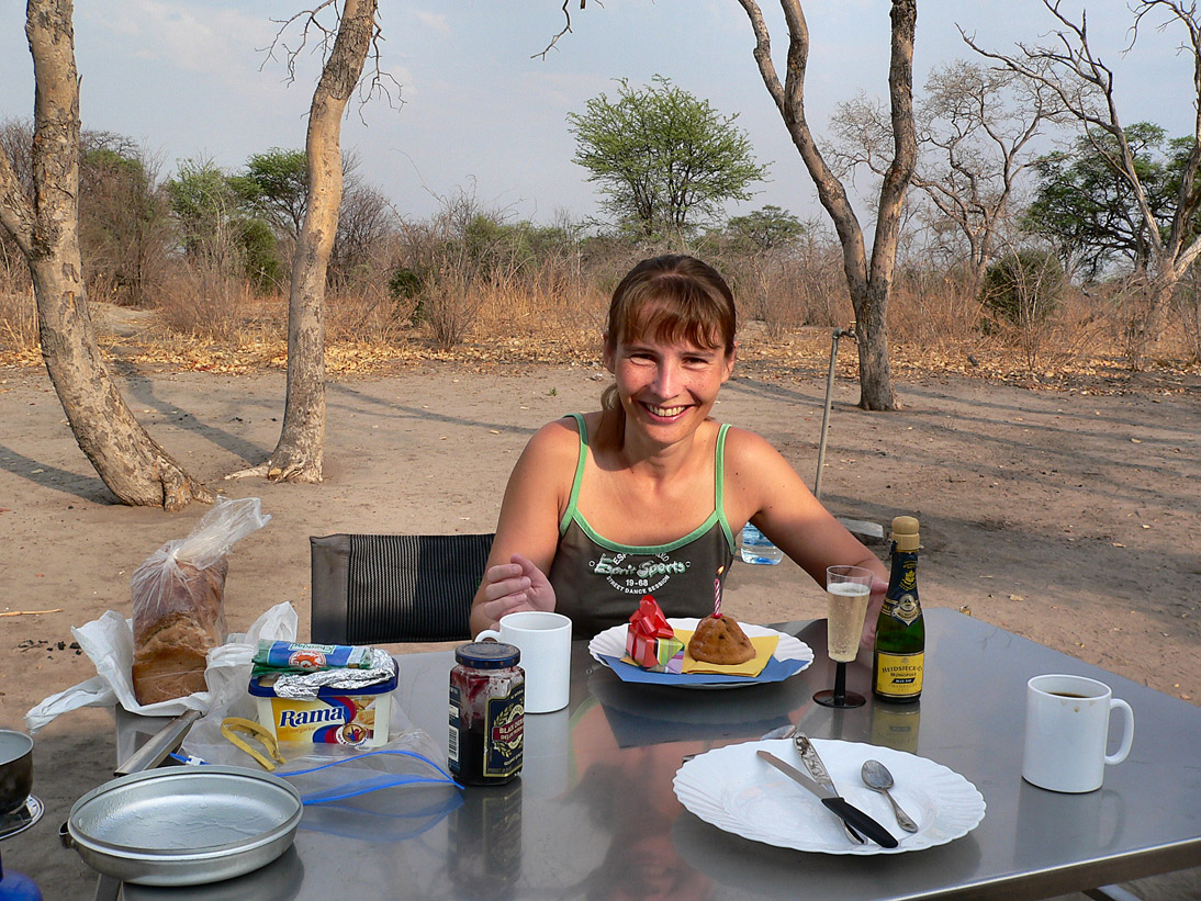 1161_Botswana_20071005-075108_P1080805