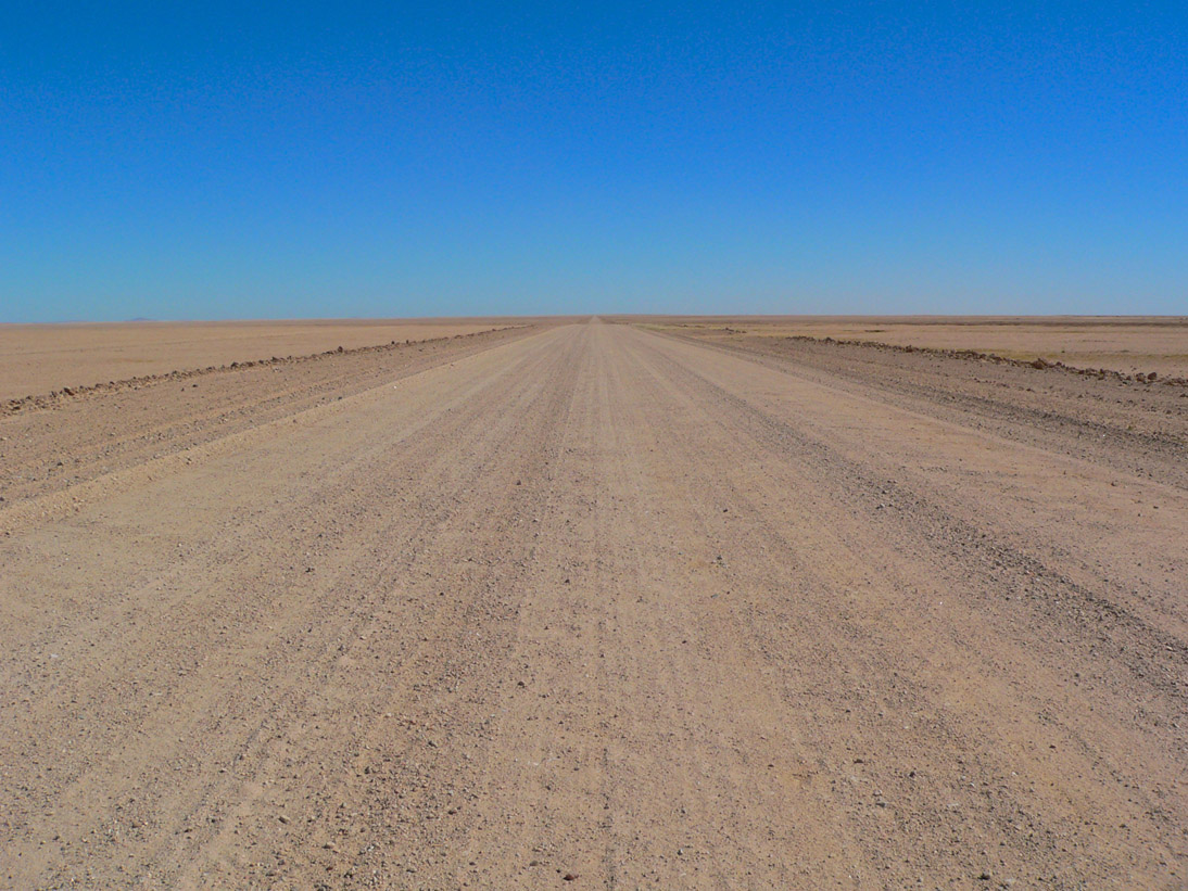 0132_0131_Namibia-050506-105032_P1010105