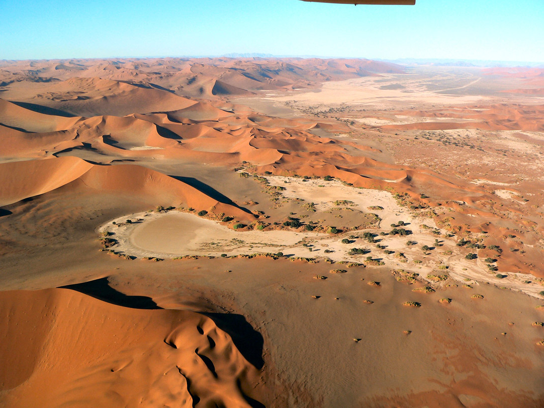 0162_0161_Namibia-050507-155720_P1010187